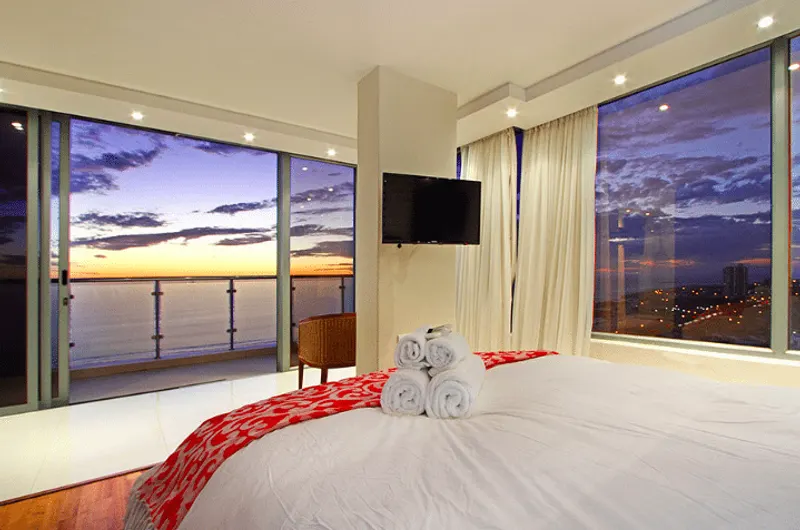 Infinity Penthouse in West Beach – photo 13
