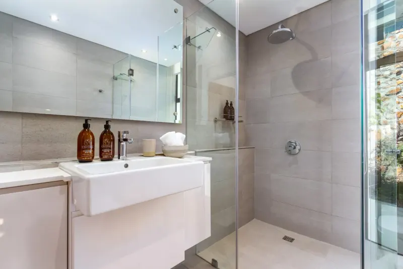 24 Geneva Unit B in Camps Bay – photo 78