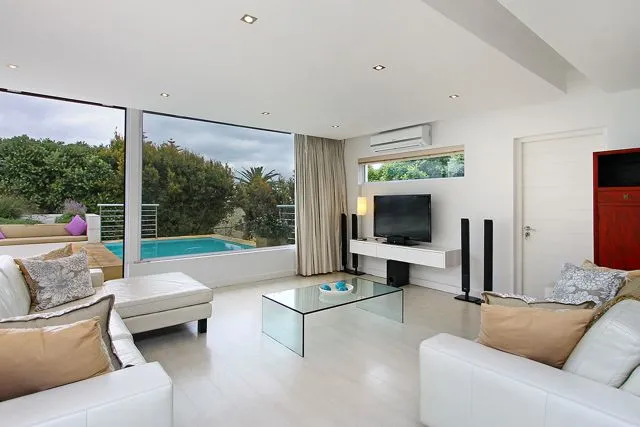 property_83dc421a-9f6d-4573-ba25-33caf7efb45a_2