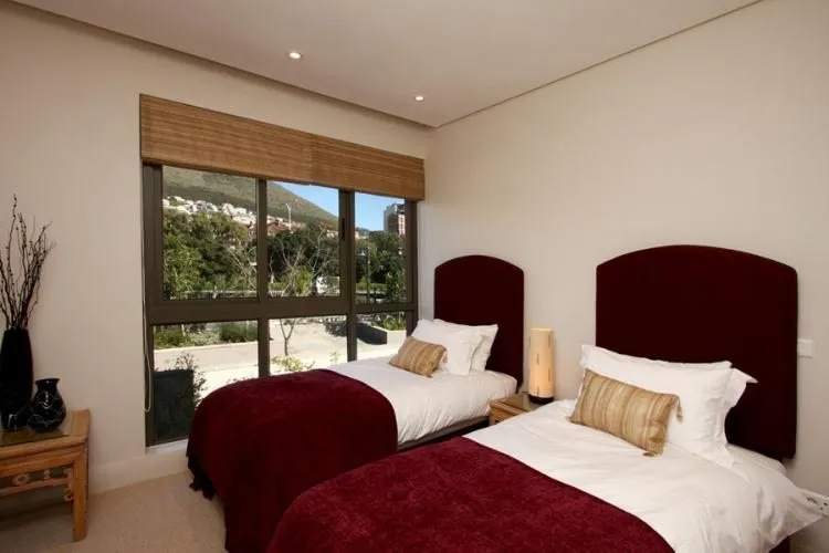property_840db9b5-6c89-4b78-a67b-65f6c135868c_2