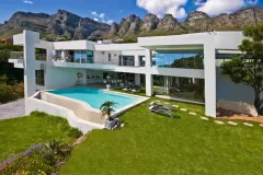 Hollywood Mansion in Bakoven – photo 11 thumbnail