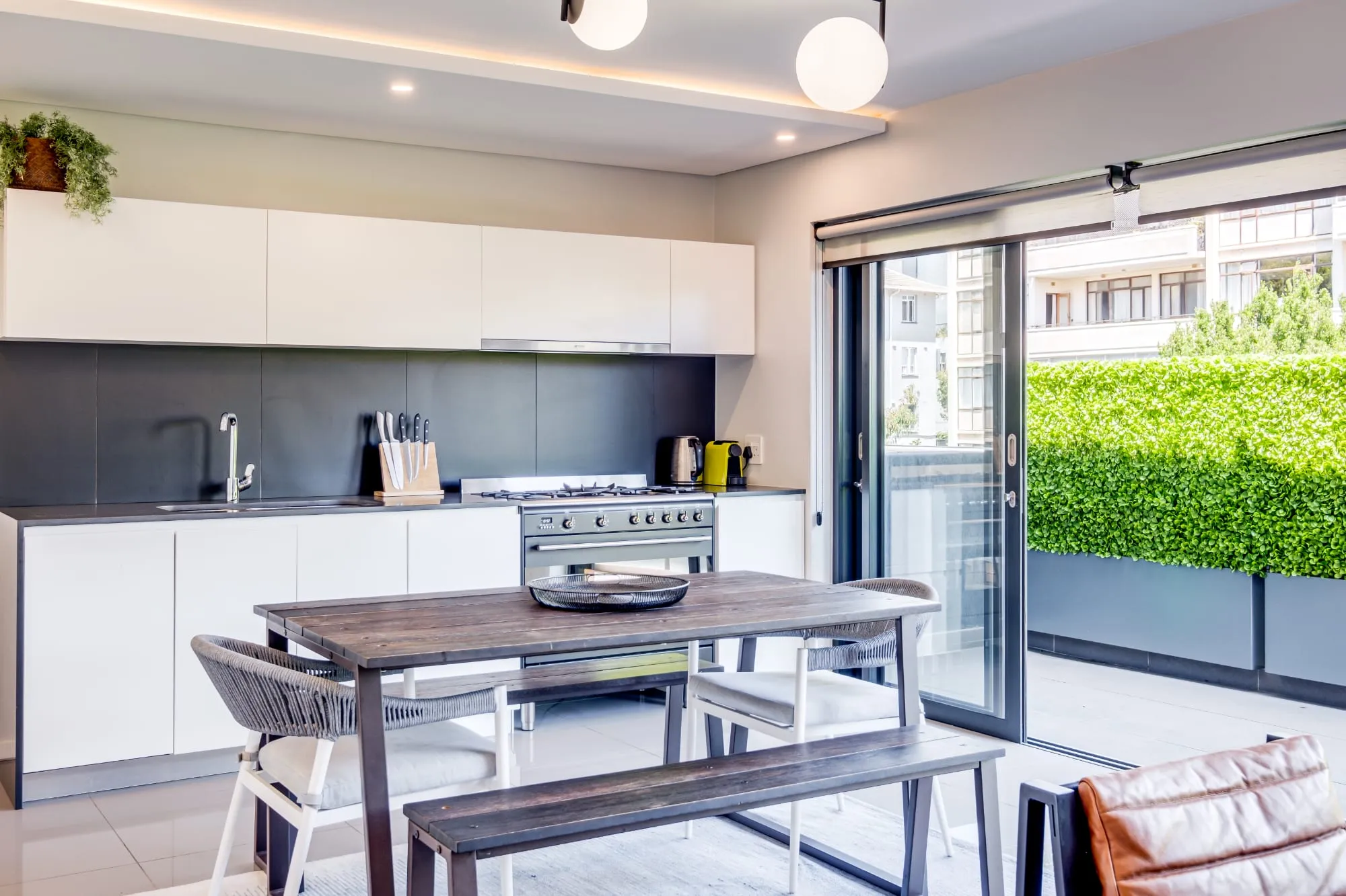 property_842f27d1-5290-4f3f-a64f-9787fbb85481_6
