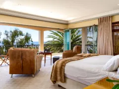 Villa Charmante in Bantry Bay – photo 23 thumbnail