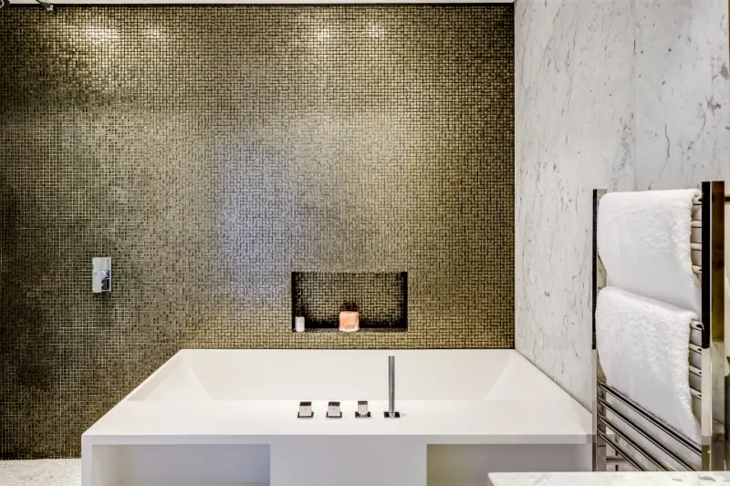 Dunmore Luxe in Clifton – photo 20