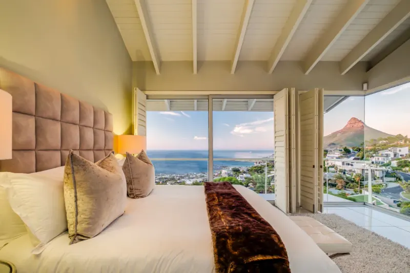 The Falcon in Camps Bay – photo 42