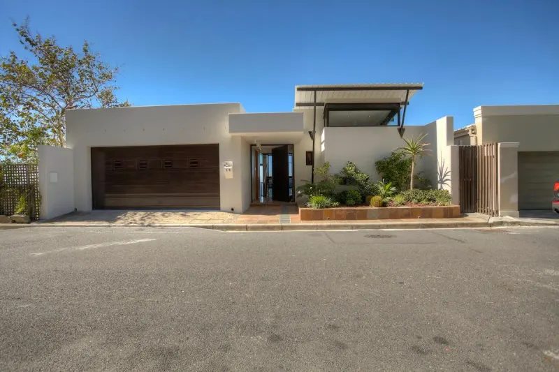 16 Springbok Road in Green Point – photo 16