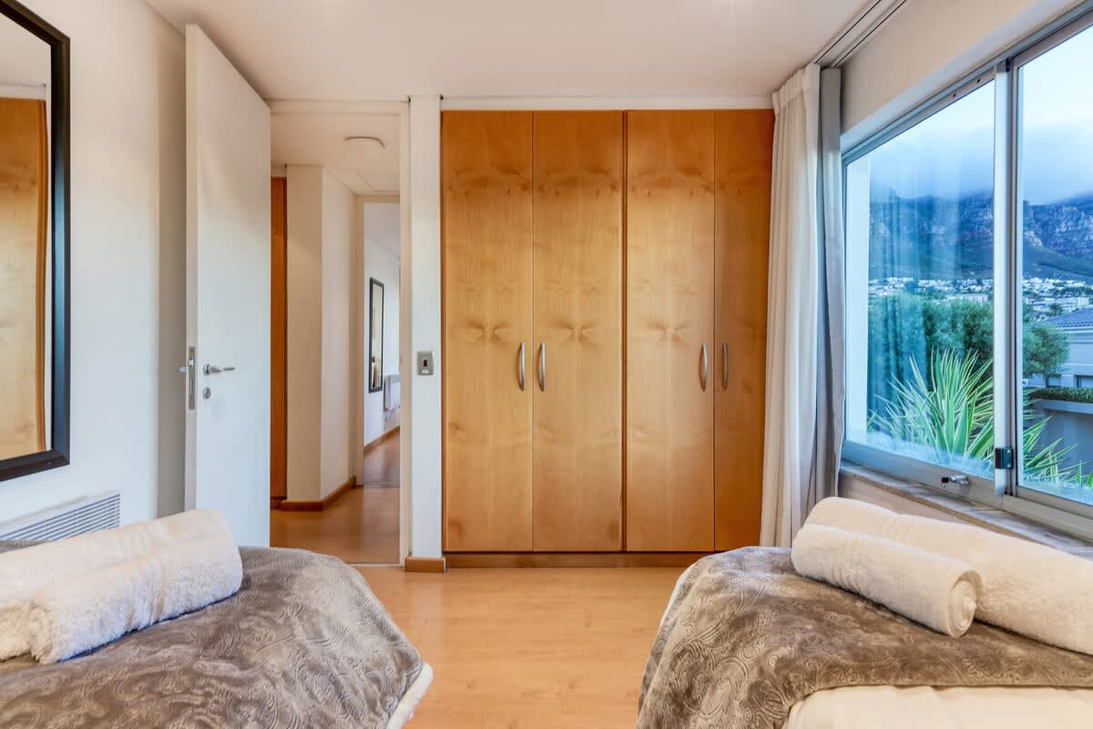 property_855e1bad-63a5-44ae-b341-8dc43a44686c_41