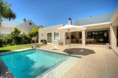 Upper Claremont Villa in Claremont – photo 1 thumbnail
