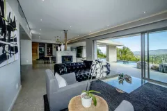 Villa Constantia in Bishopscourt – photo 6 thumbnail