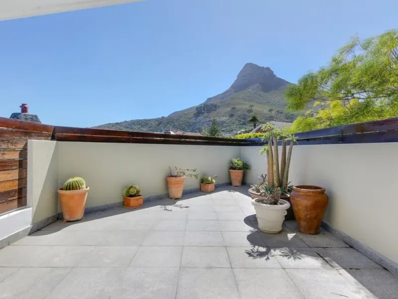Villa Shanklin in Camps Bay – photo 25