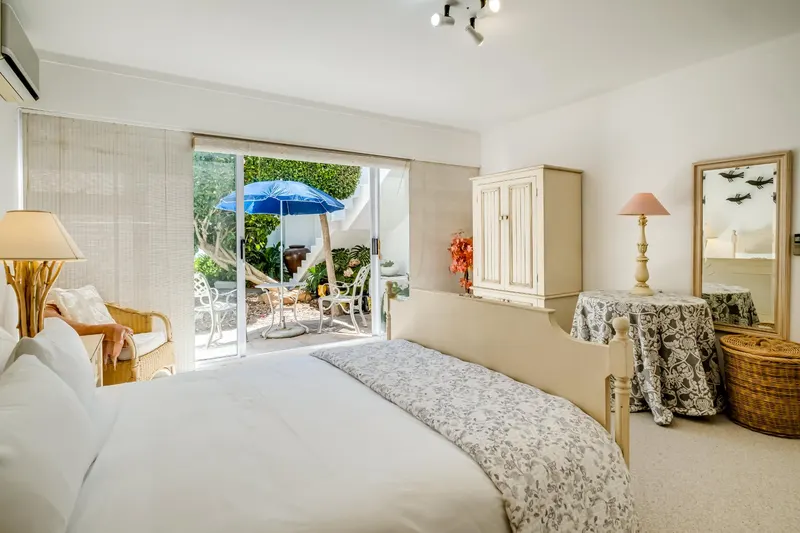 The Sanctuary in Camps Bay – photo 29