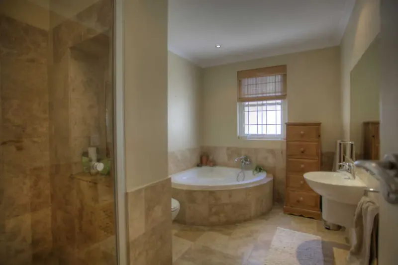 Berkley 7A in Camps Bay – photo 11