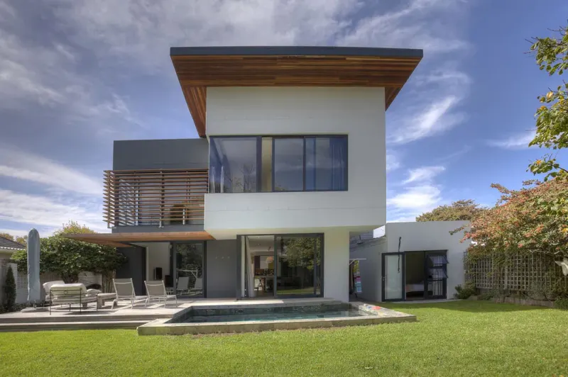 Chamberlain Villa in Claremont – photo 1