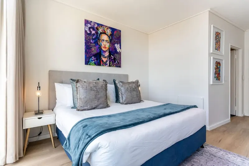 Urban Palette Apartment in Green Point – photo 24