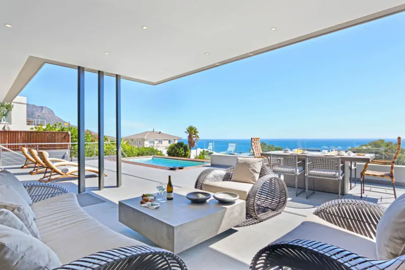 20 Finchley Villa in Camps Bay – photo 3