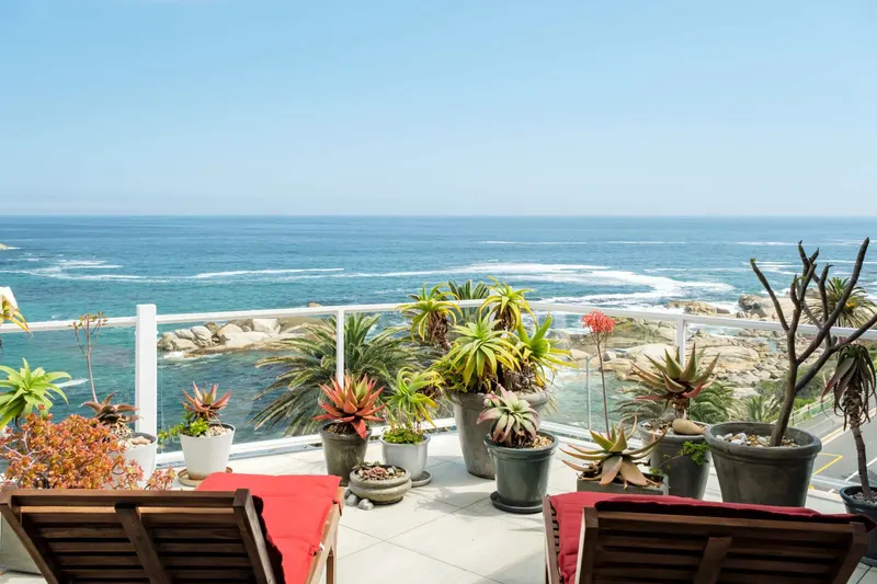 Ocean Penthouse Retr