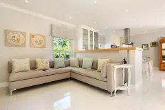 Constantia Sunkissed Villa in Airlie – photo 2 thumbnail