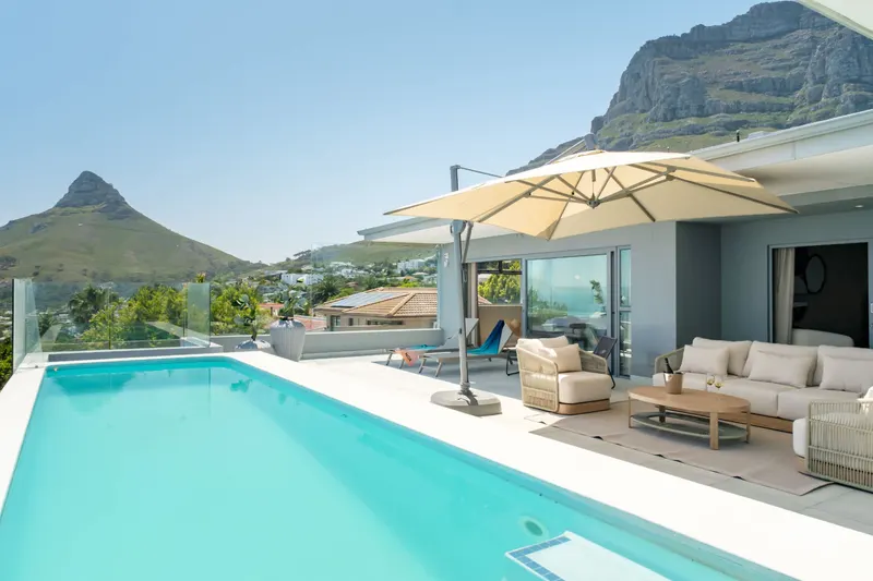 Khalanga Penthouse in Camps Bay – photo 7