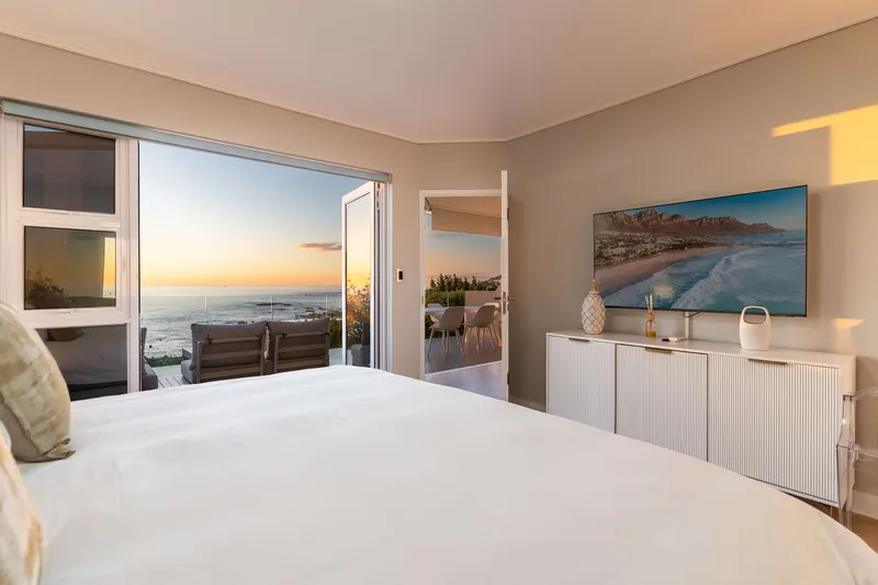 Houghton Views in Camps Bay – photo 22