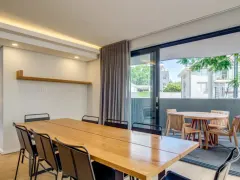 G on S Apartment in Three Anchor Bay – photo 7 thumbnail