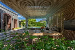 Constantia Lush in Constantia – photo 1 thumbnail