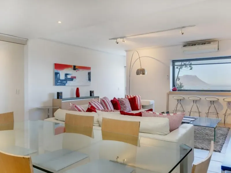 Dunmore Apartment in Camps Bay – photo 9
