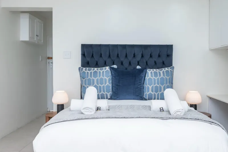 Oceanmist Studio in Mouille Point – photo 13