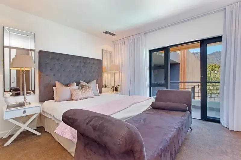 19 on Blair in Camps Bay – photo 18