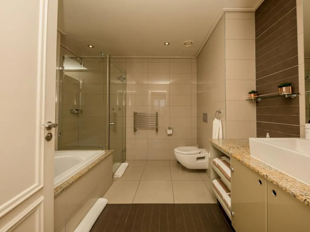 property_8984f162-7997-4299-b76e-2f2958fc8743_13