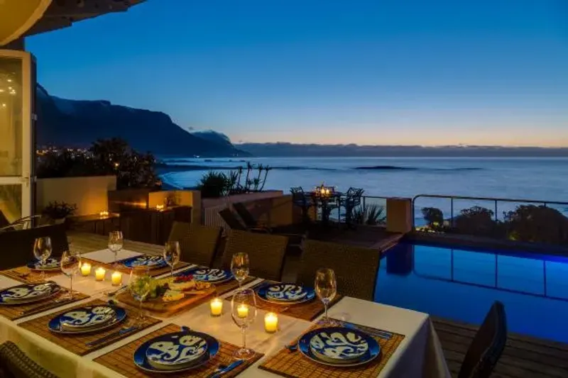 Beach Villa in Camps Bay – photo 16