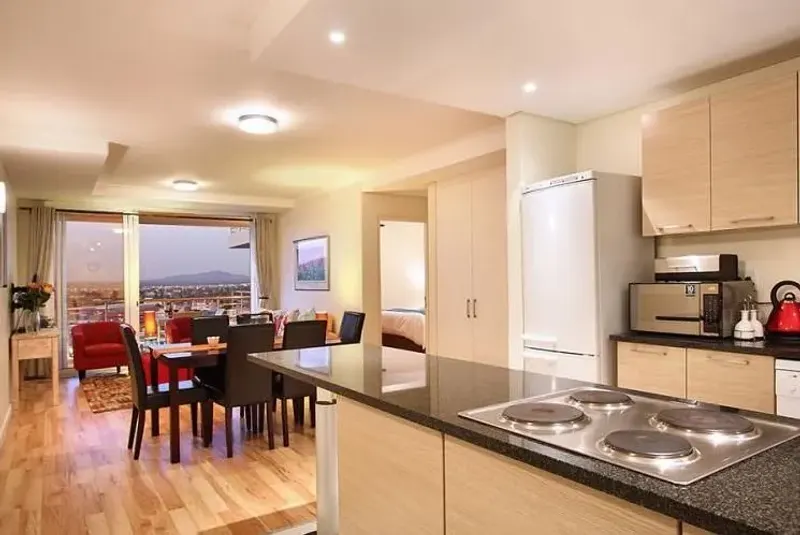 Horizon Bay 405 in Table View – photo 12