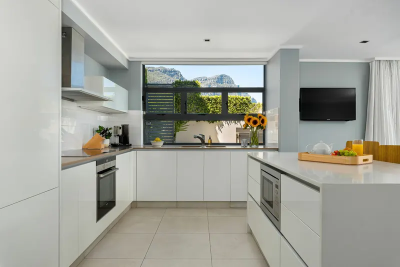 Camps Bay Hely in Camps Bay – photo 14