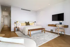 Arkham Villa in Fresnaye – photo 7 thumbnail
