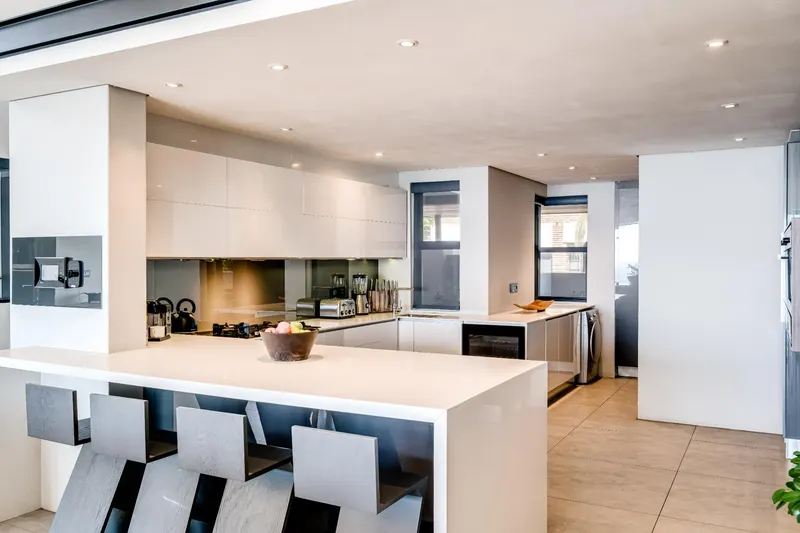 Halo Villa in Camps Bay – photo 14