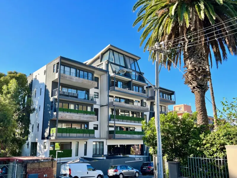 Skydeck Penthouse in Sea Point – photo 26
