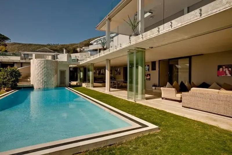 Alexandra Grand in Fresnaye – photo 1