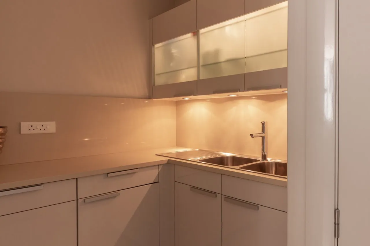 property_8af8286f-63cd-4073-a0b5-11df9c4afafa_21