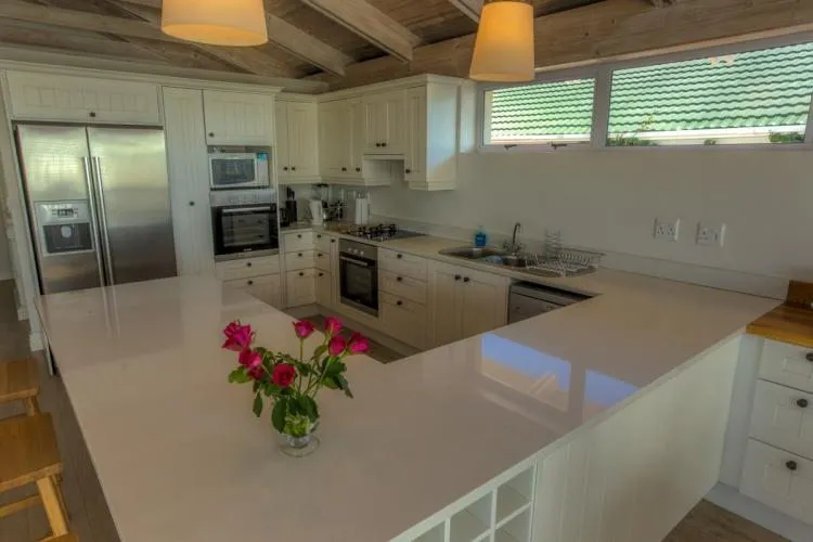 property_8b4fb85b-fdc5-44da-a961-0aa427bed8b8_2