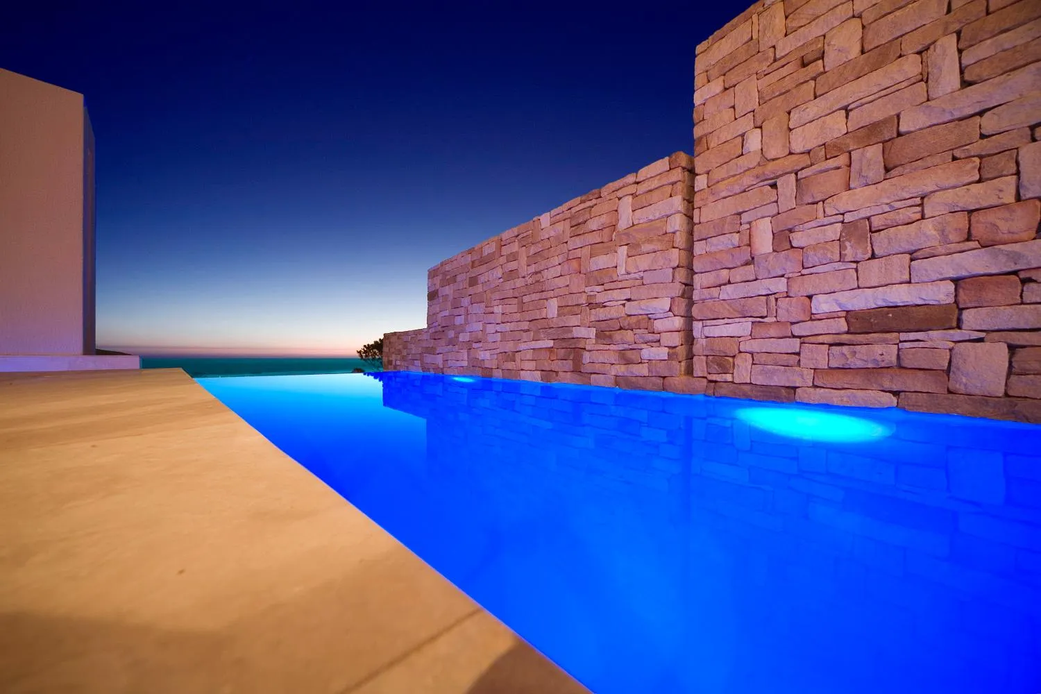 property_8b55af90-fa2b-46c2-b998-b64cb3f66b9e_5