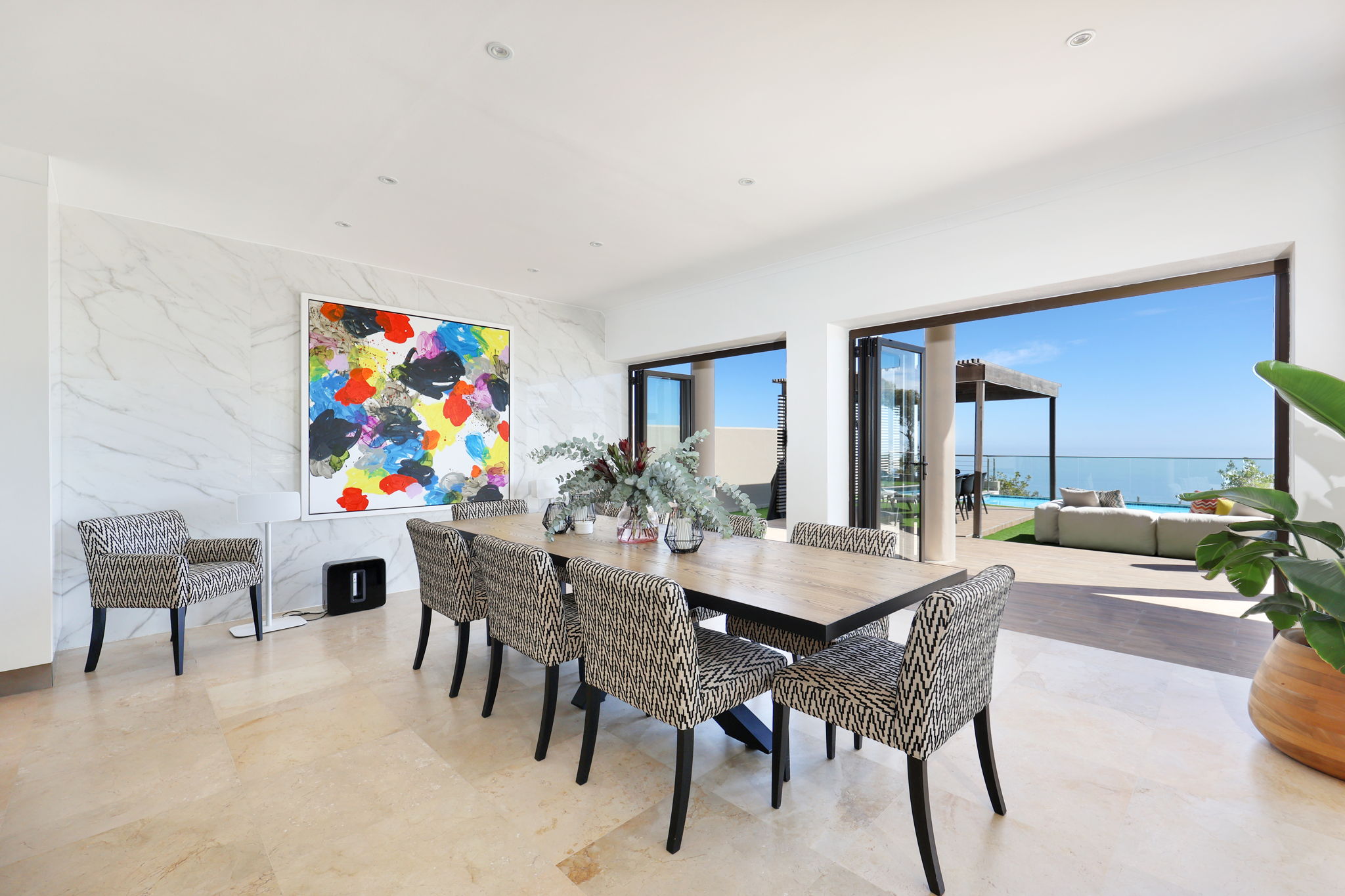 property_8bae34be-9eb7-4cb0-8c15-100ff2cf0ab7_3