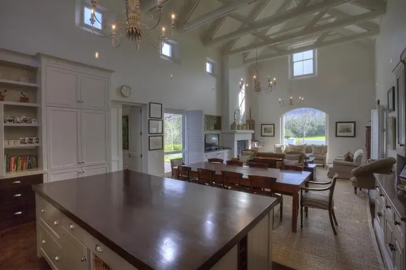 Vineyard Farmhouse in Constantia Heights – photo 10