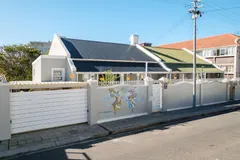 Happy House in Green Point – photo 49 thumbnail