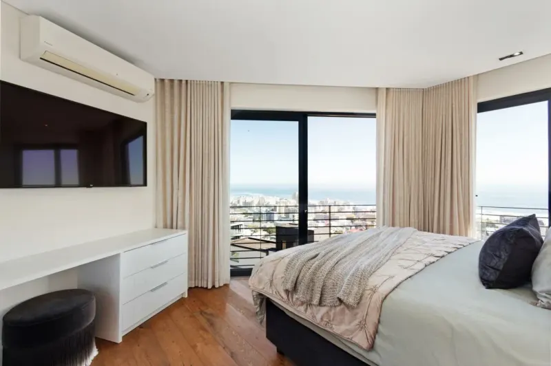 Alpha Penthouse in Green Point – photo 8