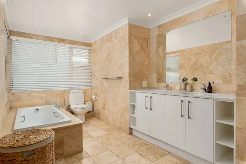 Camps Bay Gem in Camps Bay – photo 4