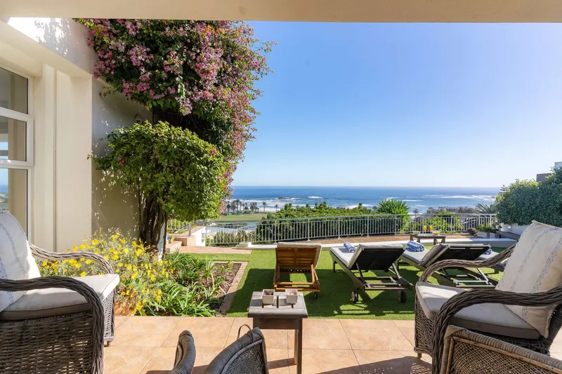 Tree Villa in Camps Bay – photo 15