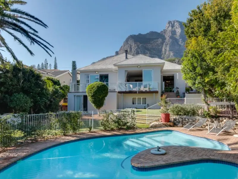 13 on Finchley in Camps Bay – photo 1