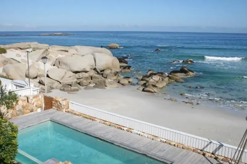 Glen Beach Penthouse in Camps Bay – photo 1