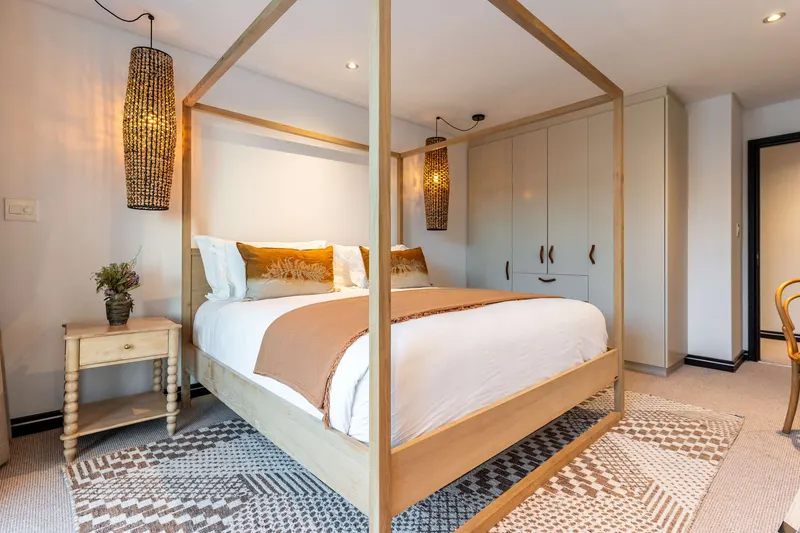 Cape House in Camps Bay – photo 37