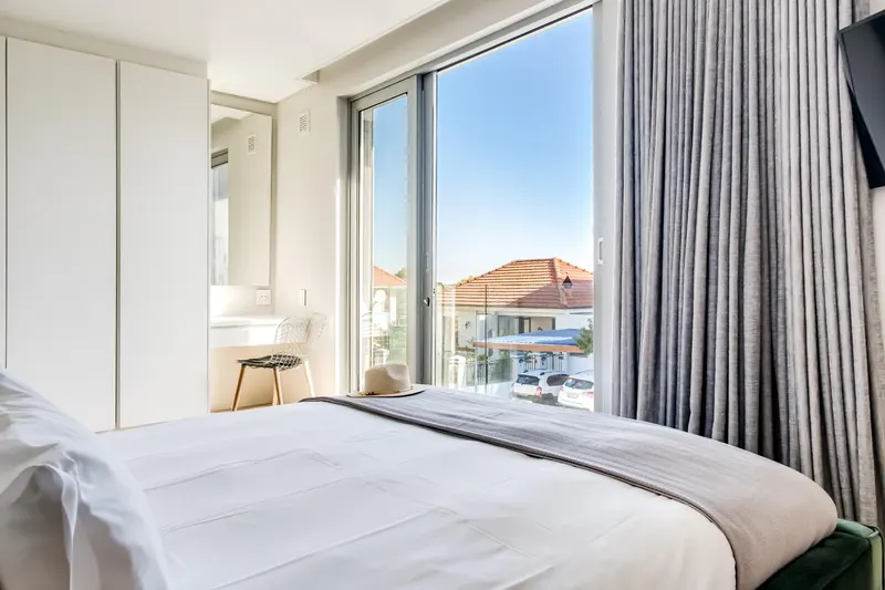 Nobelium in Sea Point – photo 20