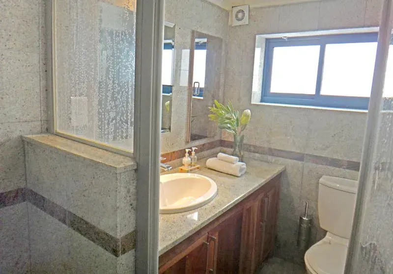Atlantic Bay Villa in Green Point – photo 17